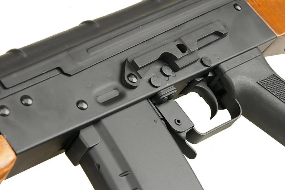 Cyma AK74N CM48 Vollmetall/Echtholz  AEG 0,5 Joule
